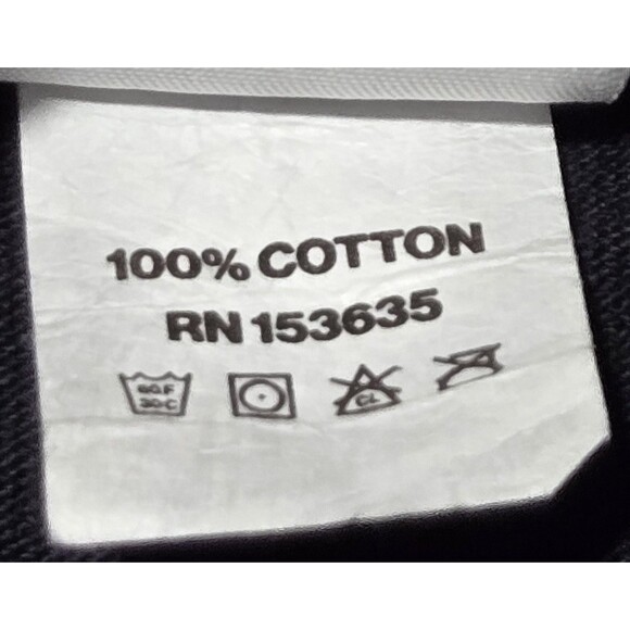 VTG UNDEFEATED Shirt Streetwear L Black Long Sleeve Center Chest Logo Light Fade - Picture 5 of 8